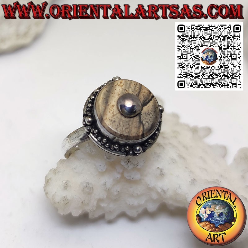 Anello in argento con diaspro paesaggio tondo e pallina centrale (b)