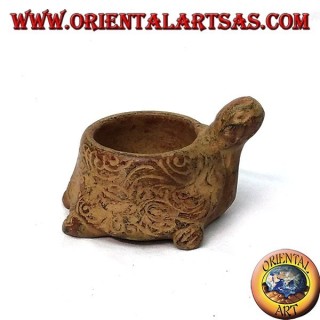 Candle holder in turtle terracotta