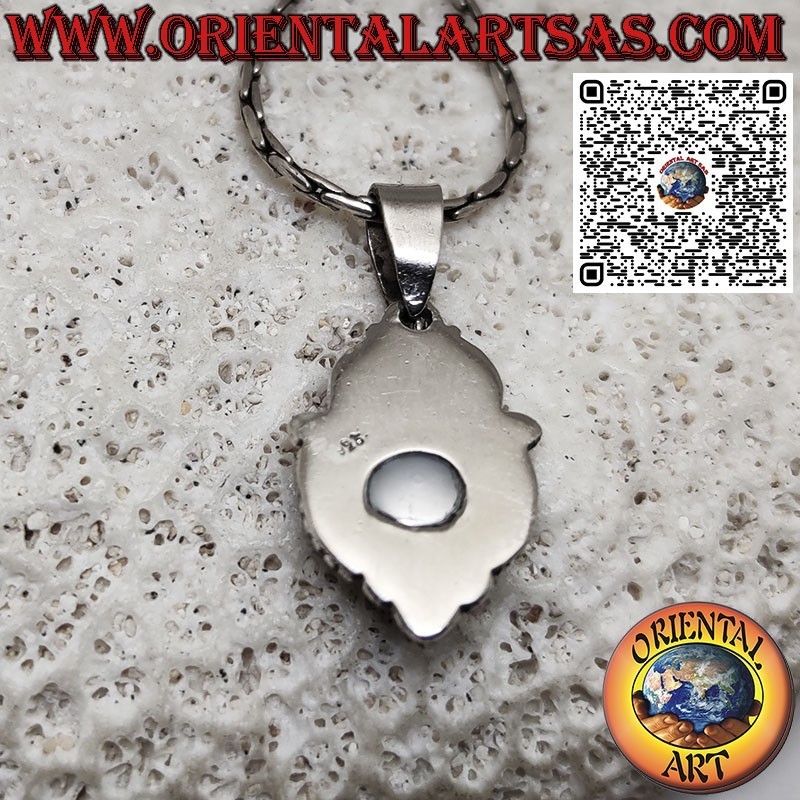 Pendentif en argent avec perle sertie et entourée de style baroque