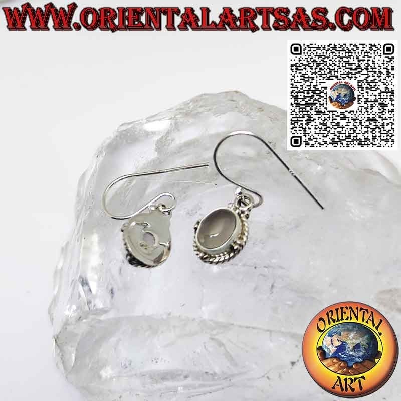 Pendientes de plata con esferas ovaladas de piedra luna natural y trenza