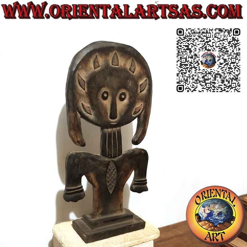 Totem della Papua raffigurante  antica primitiva divinità ancestrale