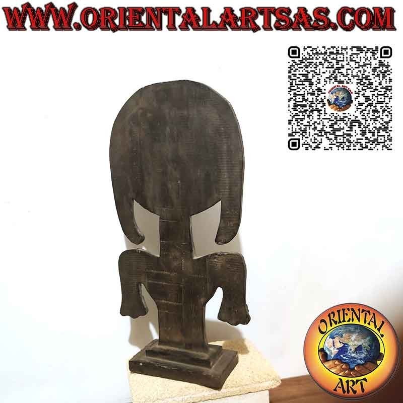 Papuan totem depicting ancient primitive ancestral divinity