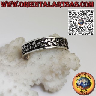 Anillo de plata con trenza tallada en bajorrelieve de 5 mm