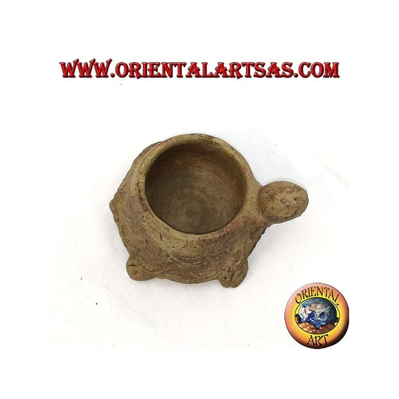 Candle holder in turtle terracotta