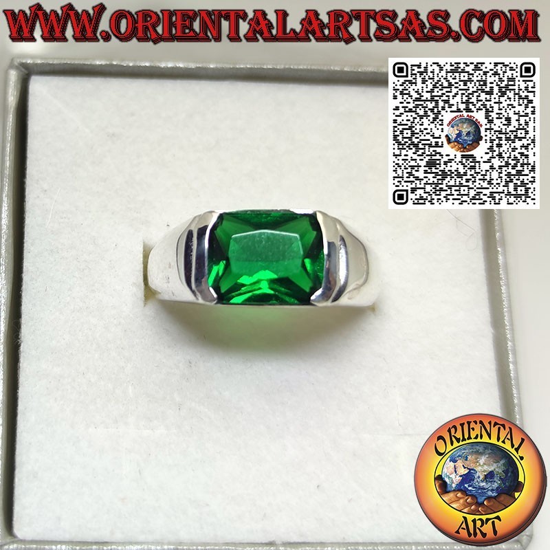 Bague en argent avec émeraude synthétique rectangulaire sertie en croix