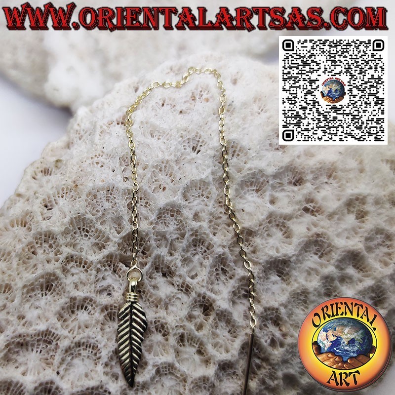 Pendientes de cadena de plata bañada en oro con pluma, 12 cm