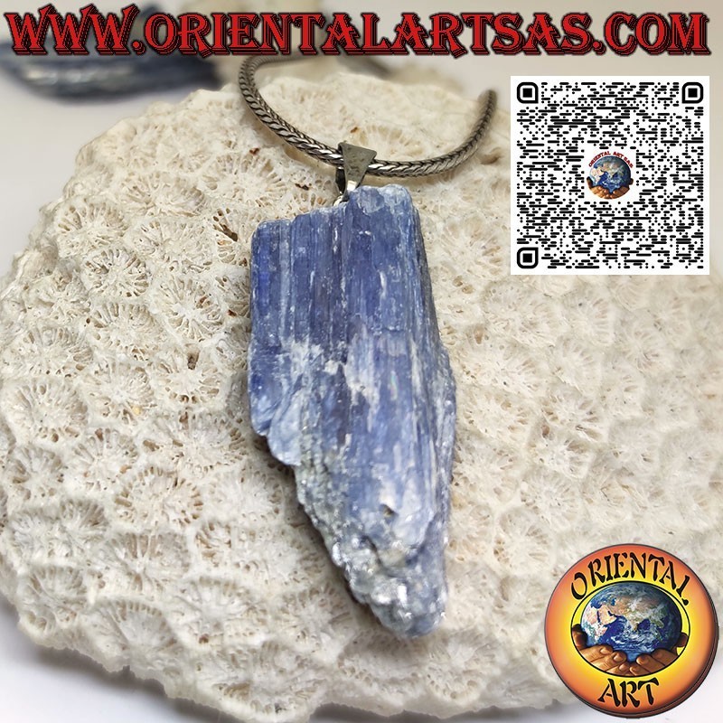 Pendentif Cyanite Bleue Brute | Métal Hypoallergénique