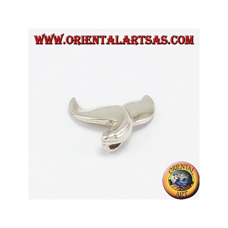 Pendentif d'argent, queue de baleine ondulé