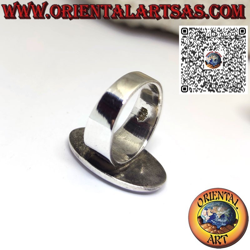 Anello in argento a fascia larga e madreperla ovale filo bordo liscio