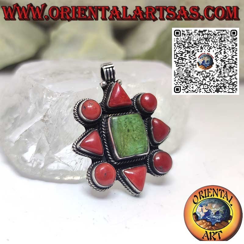 Colgante de plata con turquesa tibetana natural y corales naturales.