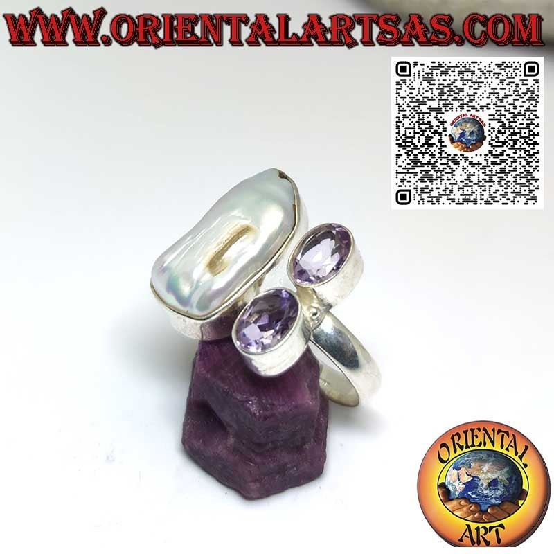 Anello in argento con perla di acqua dolce e 2 belle ametiste naturali