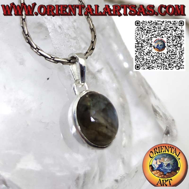 Pendentif en argent avec labradorite ovale naturelle sertie sur tranche haute