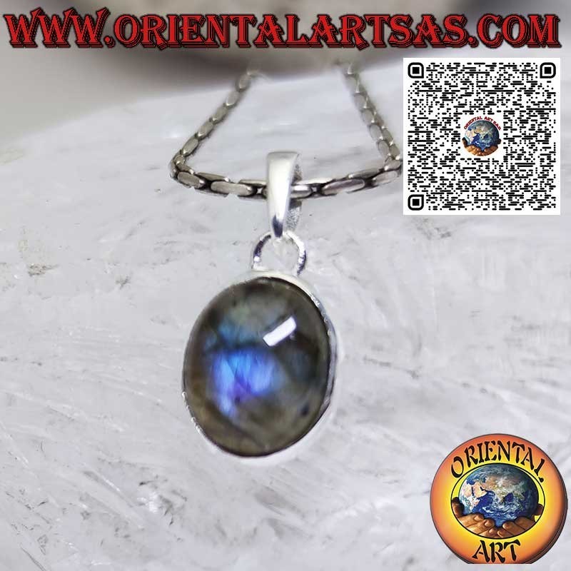 Pendentif en argent avec labradorite ovale naturelle sertie sur tranche haute