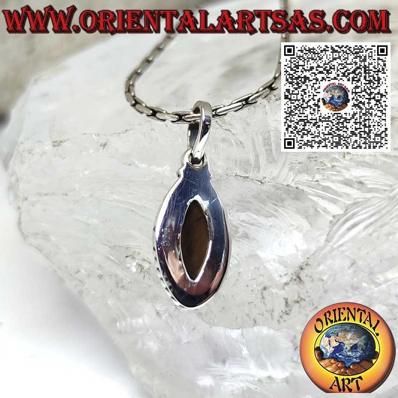 Pendentif en argent avec un oeil de tigre navette entouré de sphères