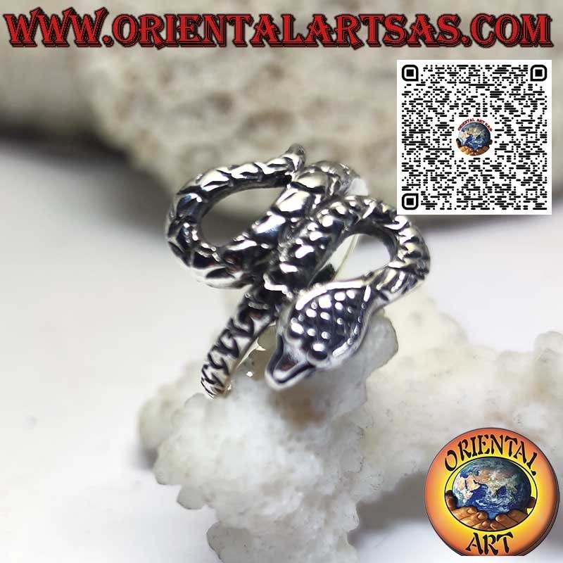 Anillo cobra envolvente y sinuoso fabricado en plata maciza 925 ‰