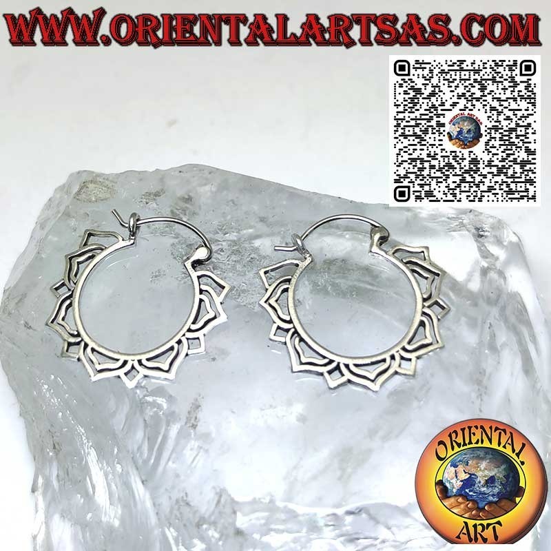 Pendientes de aro con contorno de flor de loto en plata maciza 925