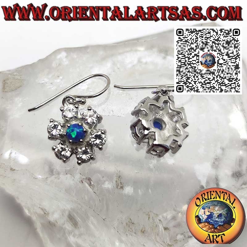 Boucles d'oreilles en argent avec opale mystique bleue ovale à bord lisse