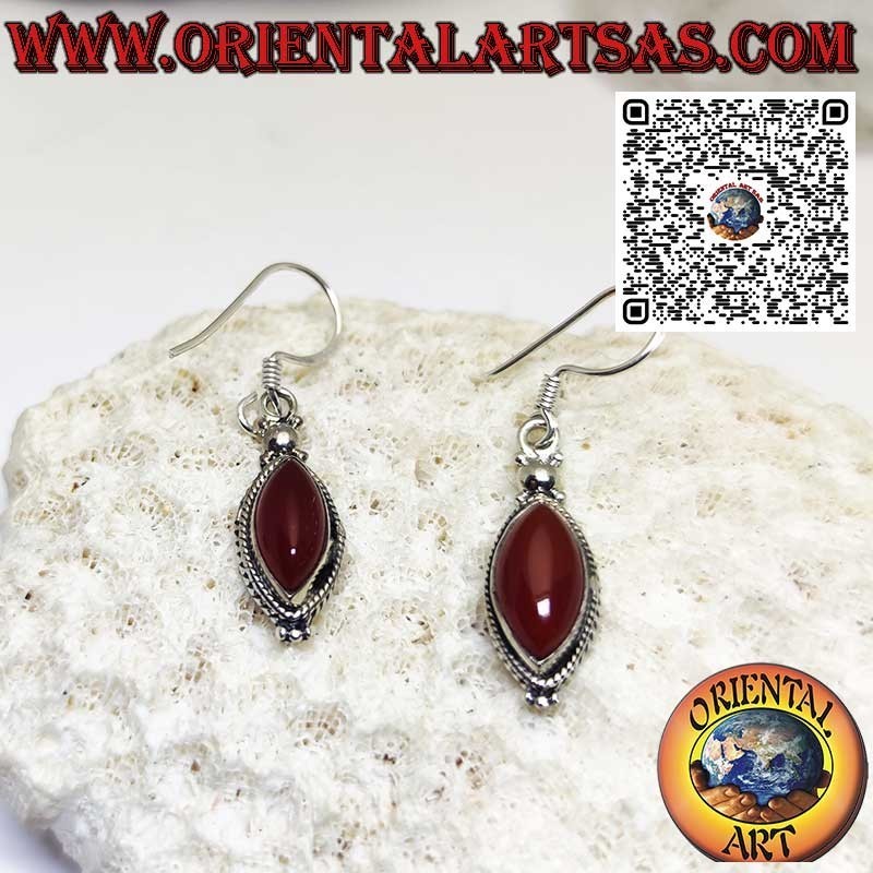 Boucles d'oreilles en argent avec cornaline navette entourée de galon et de sphères