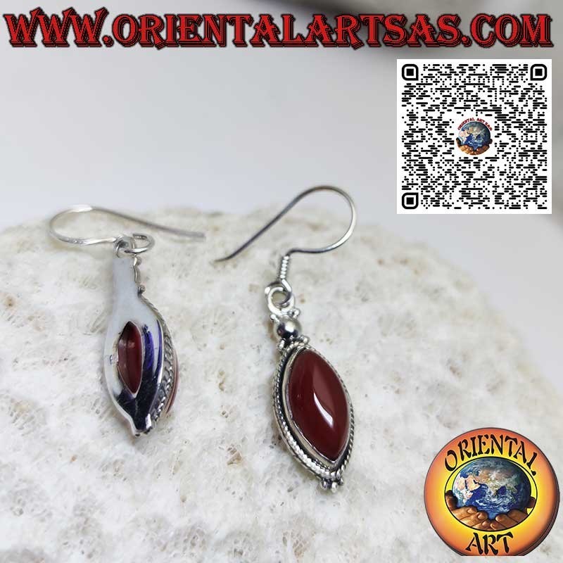 Boucles d'oreilles en argent avec cornaline navette entourée de galon et de sphères