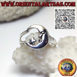 Anillo de plata que representa la luna con la cara mirando a la estrella.