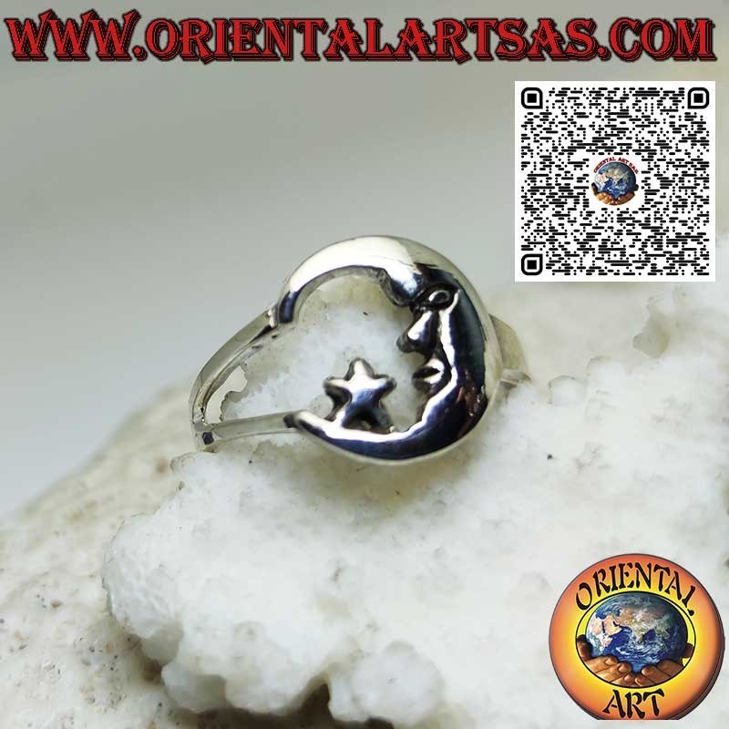 Anello in argento raffigurante la luna con il volto che guarda la stella