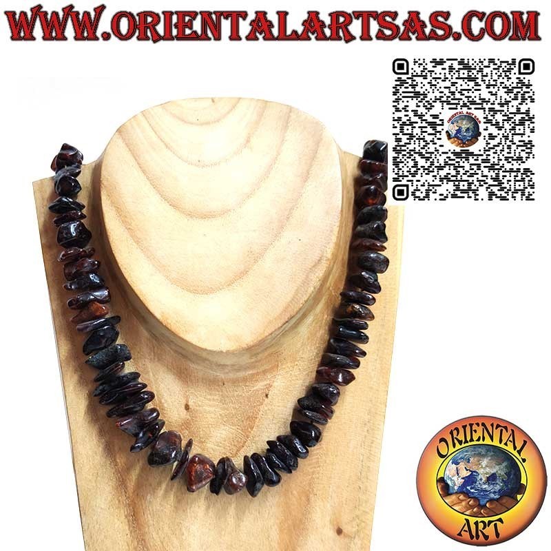 Long necklace in natural dark Baltic amber with irregular pieces