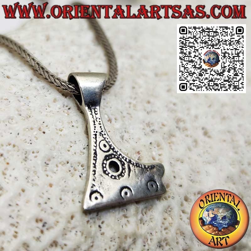 925 silver pendant in the shape of an ax from the Viking warriors amulet