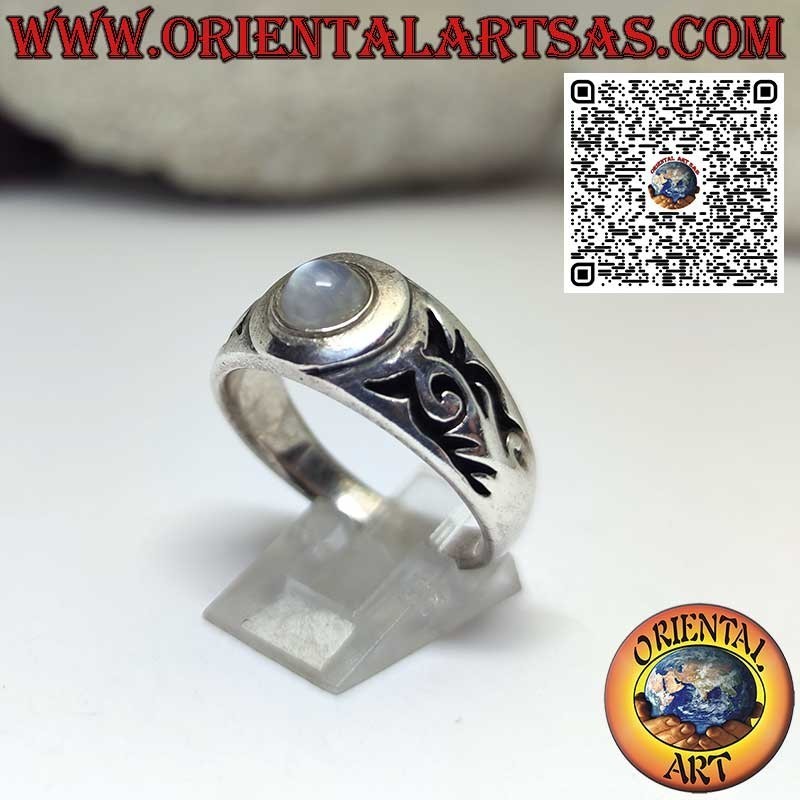 Silver ring with natural moonstone and Maori engravings on the sides
