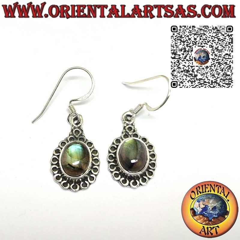 Orecchini in argento con labradorite ovale naturale contornato da cerchi