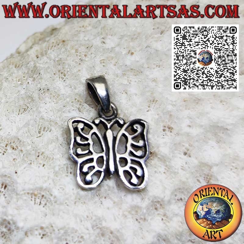 Pendentif en argent en forme de papillon papillon avec décors ajourés