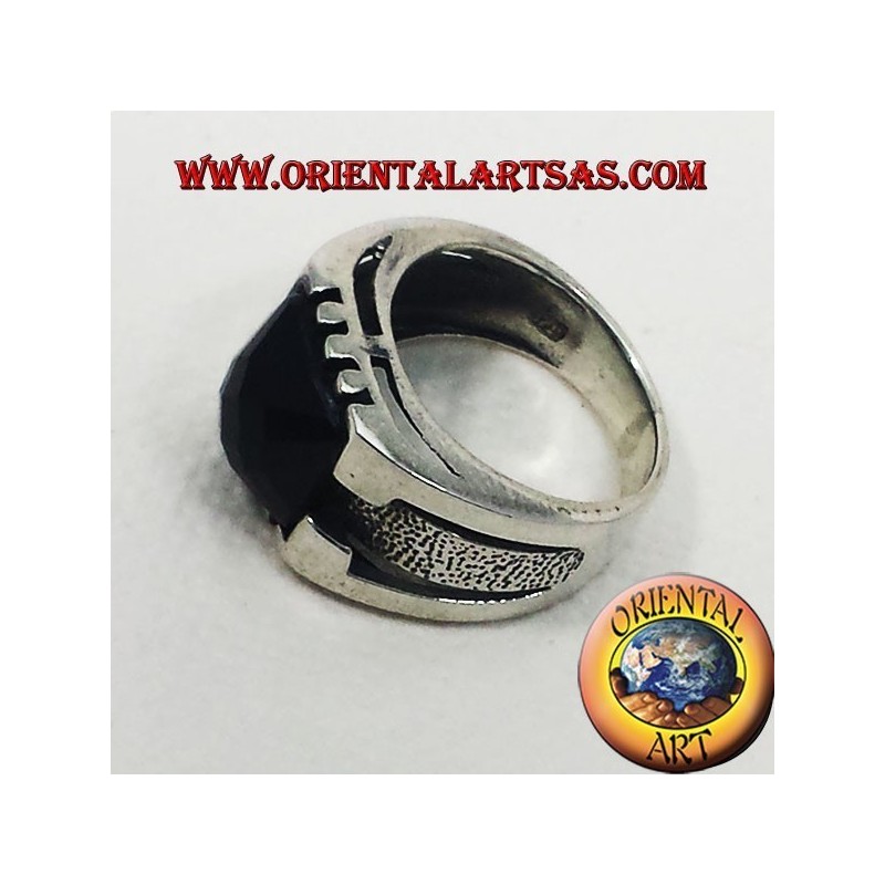 anello con onice sfaccetata