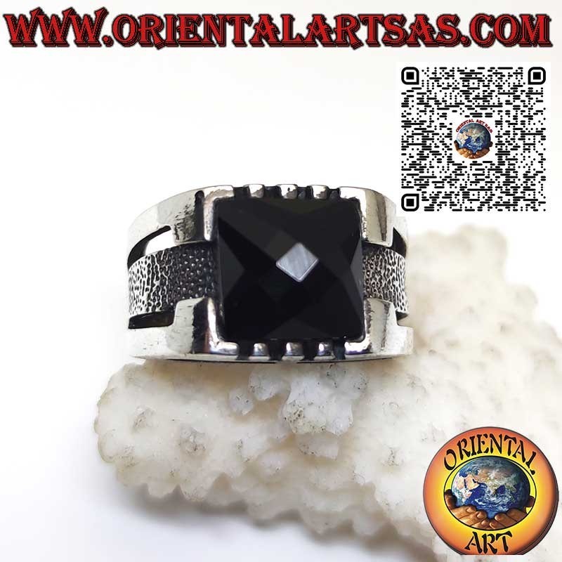 Silver ring with pointed faceted square onyx set