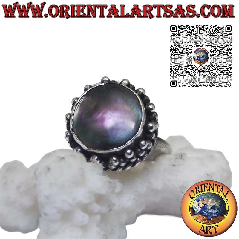 Bague ronde en argent avec coquille d'ormeau Paua entourée de points