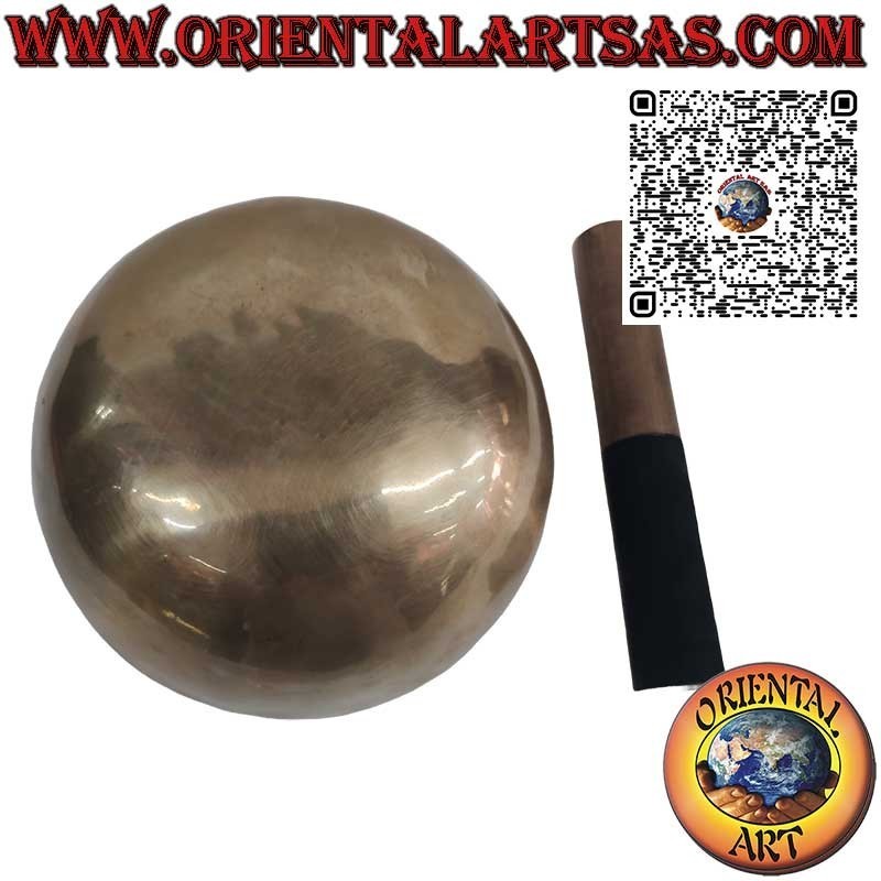 Cuenco tibetano hecho a mano "Nadayaga" con badajo, 18 cm Ø, 880 g, "F", 230 Hz