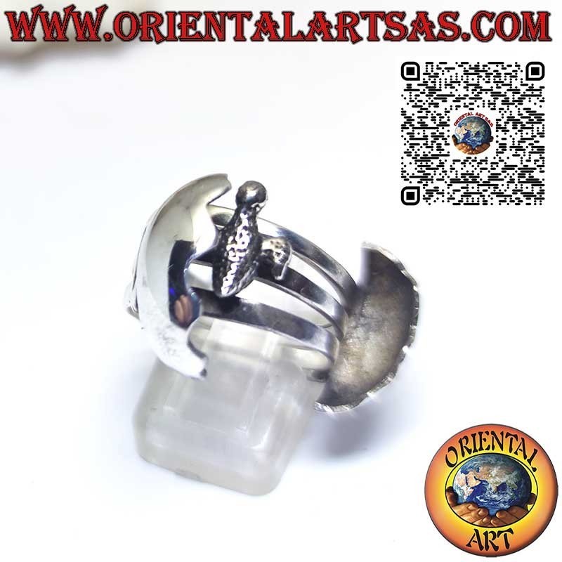 Openable egg silver ring with chick