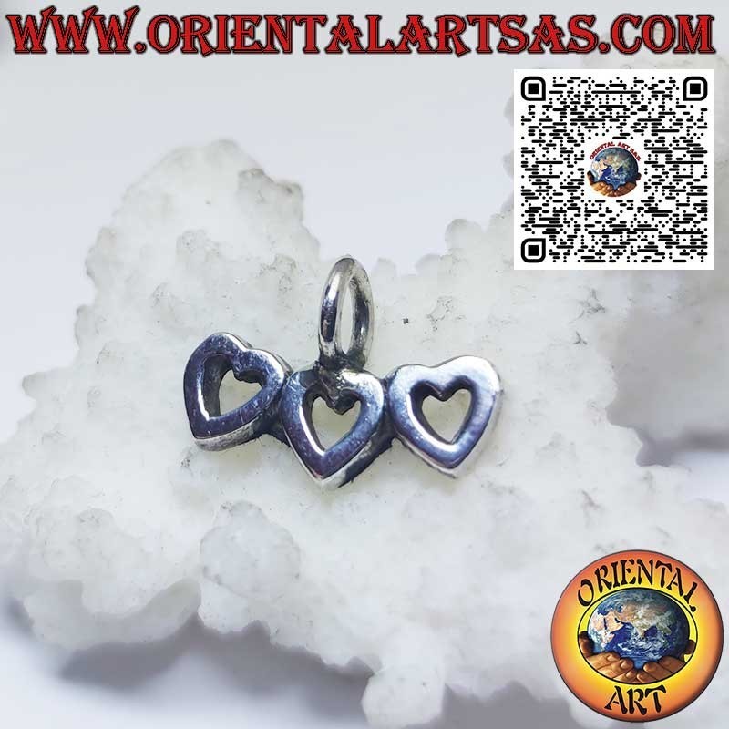 Pendentif en argent, trio de coeurs