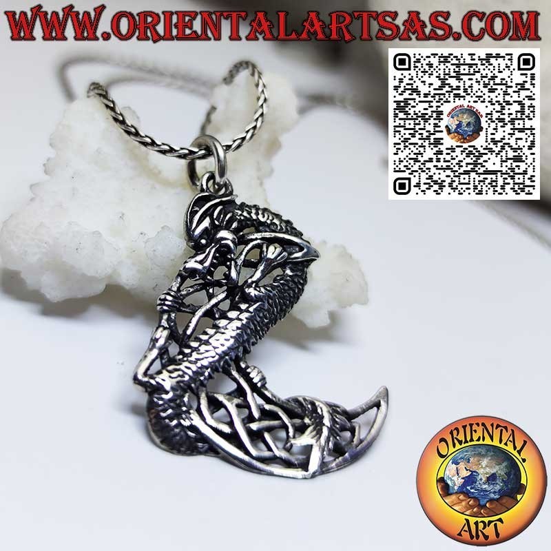 Pendentif en argent, dragon torsadé sur lune celtique