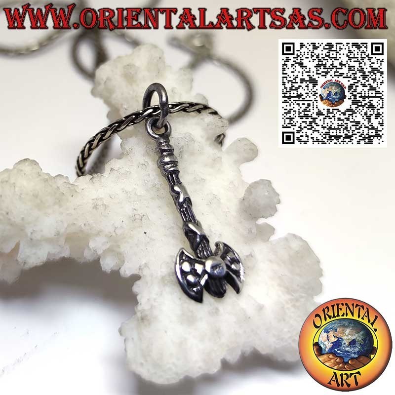 Pendentif en argent, double hache finie à la main