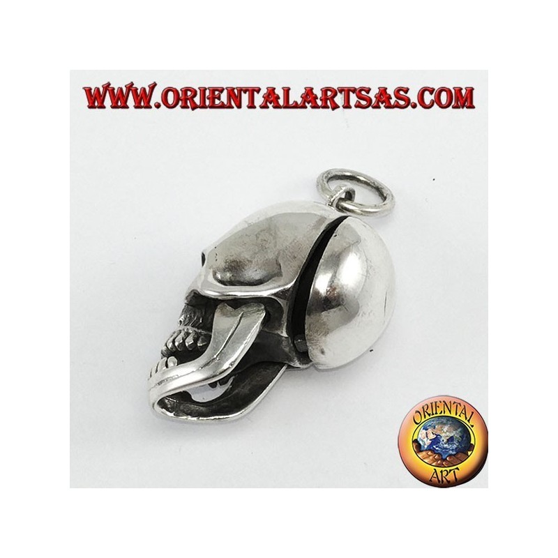 Pendentif en argent avec mandibule mobile et crâne ouvert