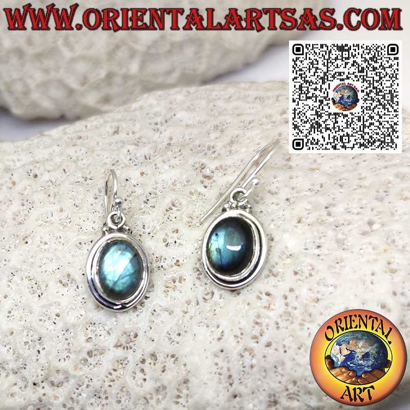Pendientes de plata con labradorita ovalada natural y borde anillado