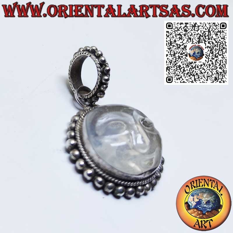 Colgante de plata sol tallado en cristal de roca rodeado de esferas