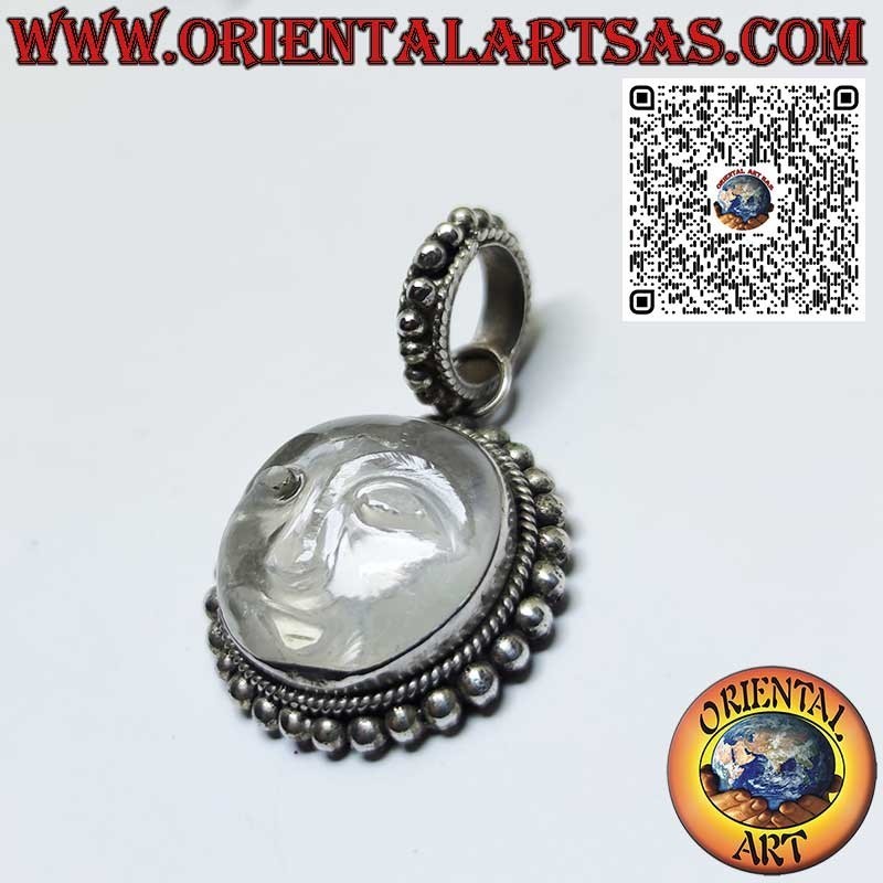 Pendentif en argent soleil sculpté sur cristal de roche entouré de sphères