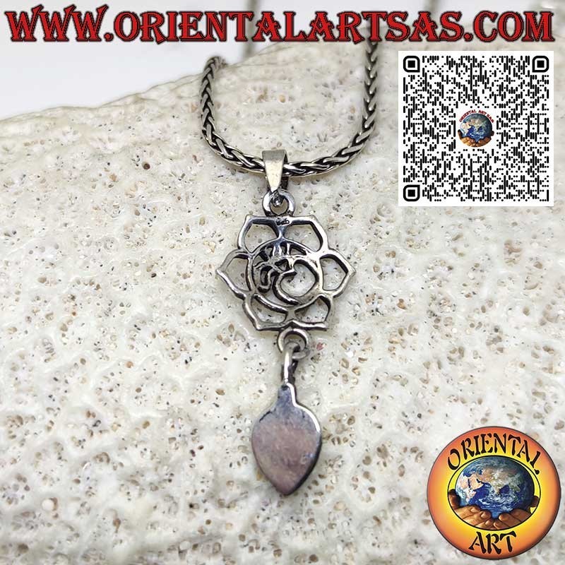 Pendentif en argent avec ॐ om Aum en fleur de lotus et pendentif