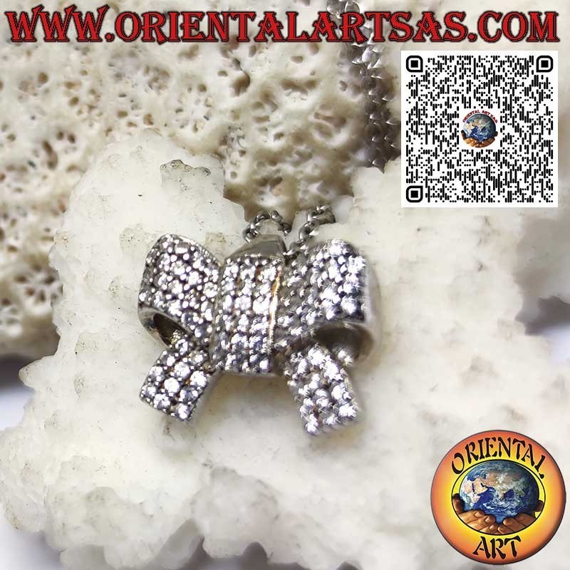 Pendentif en argent avec zircon ovale rose français avec crochet allongé