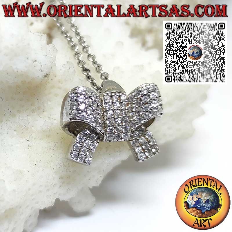 Ciondolo in argento con zircone rosa di Francia ovale gancio allungato