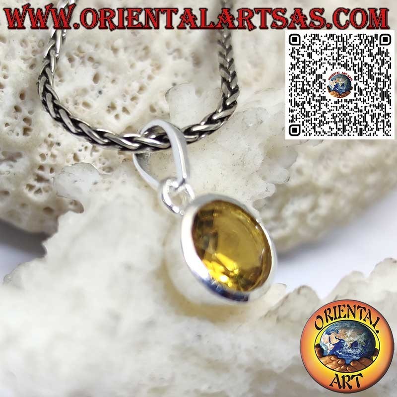 Pendentif en argent avec topaze jaune ronde sur une monture simple et lisse