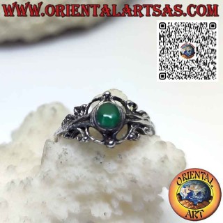 Bague en argent avec agate verte ronde et décorations baroques, petite