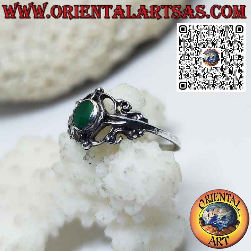 Silver ring with round green agate and baroque decorations, small