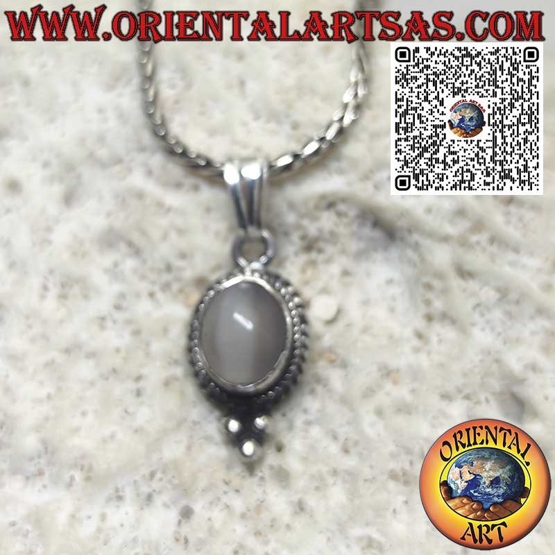 Pendentif en argent avec pierre de lune ovale naturelle entourée de 3 sphères