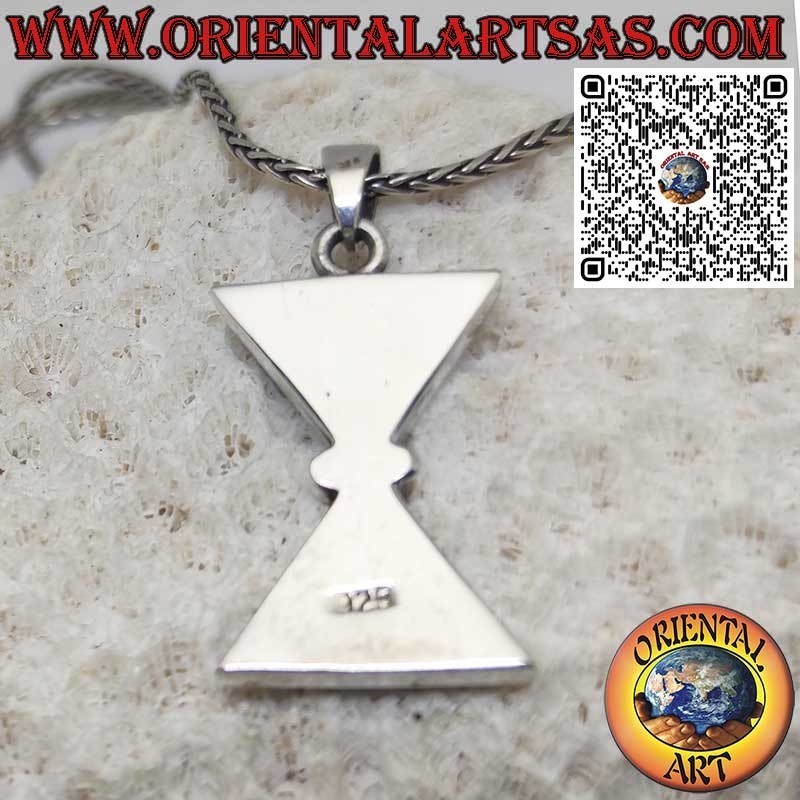 Colgante de plata de 925‰ con dos turquesas triangulares colocadas simétricamente